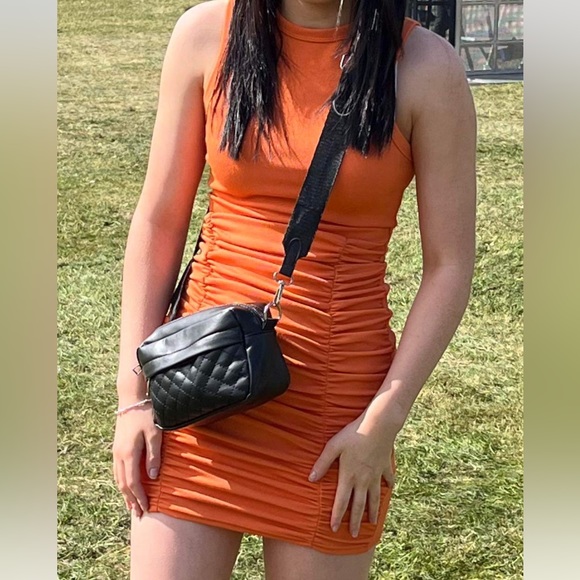 Orange bodycon dress - Picture 3 of 3